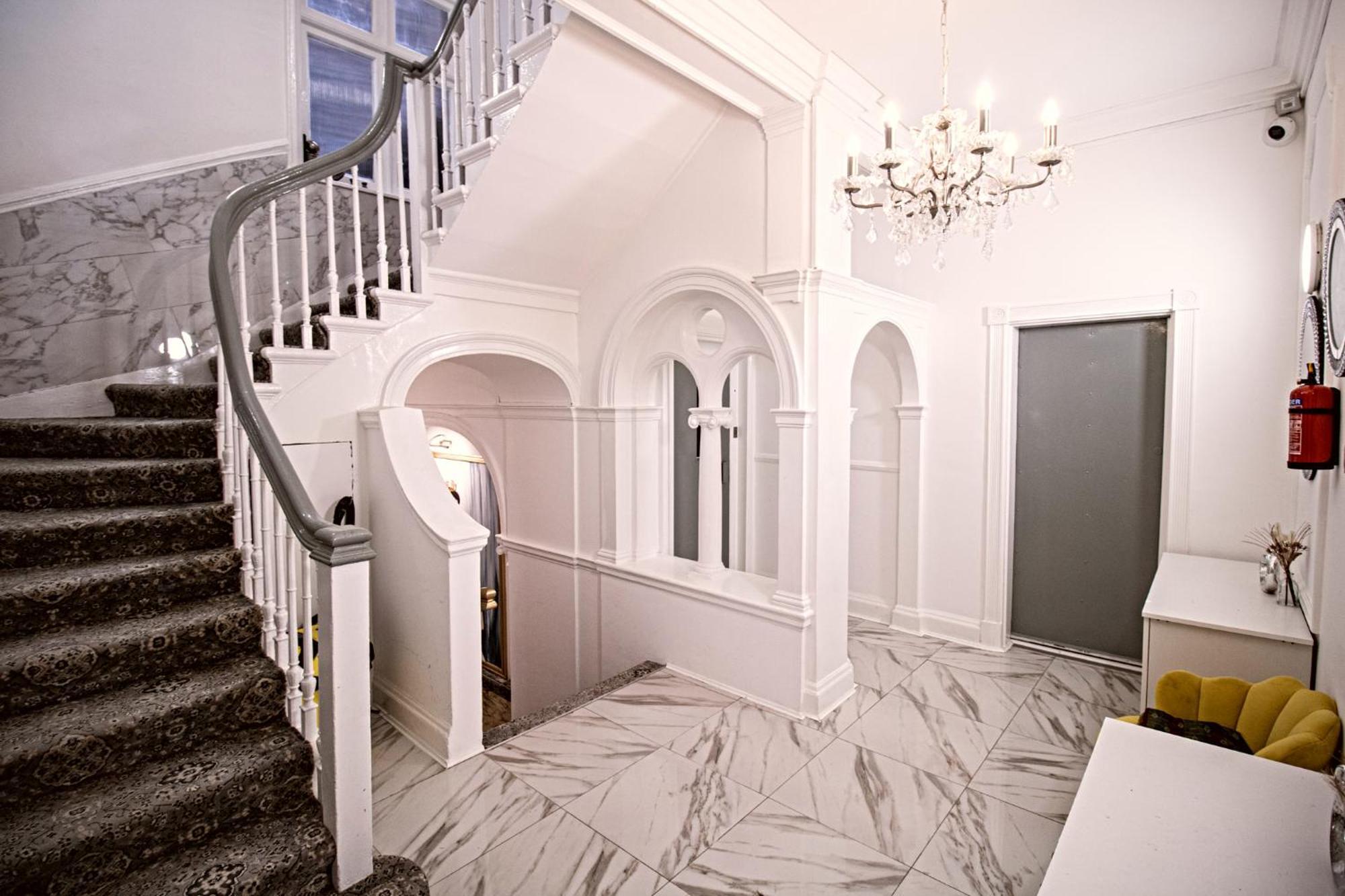 Oxford Street Chic Retreat - Unparalleled Elegance And Urban Comfort! Gc1 London Eksteriør bilde