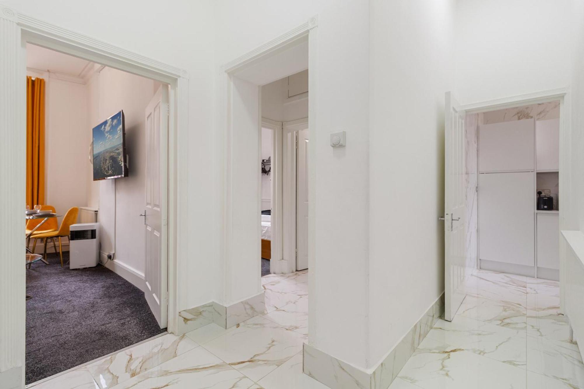 Oxford Street Chic Retreat - Unparalleled Elegance And Urban Comfort! Gc1 London Eksteriør bilde